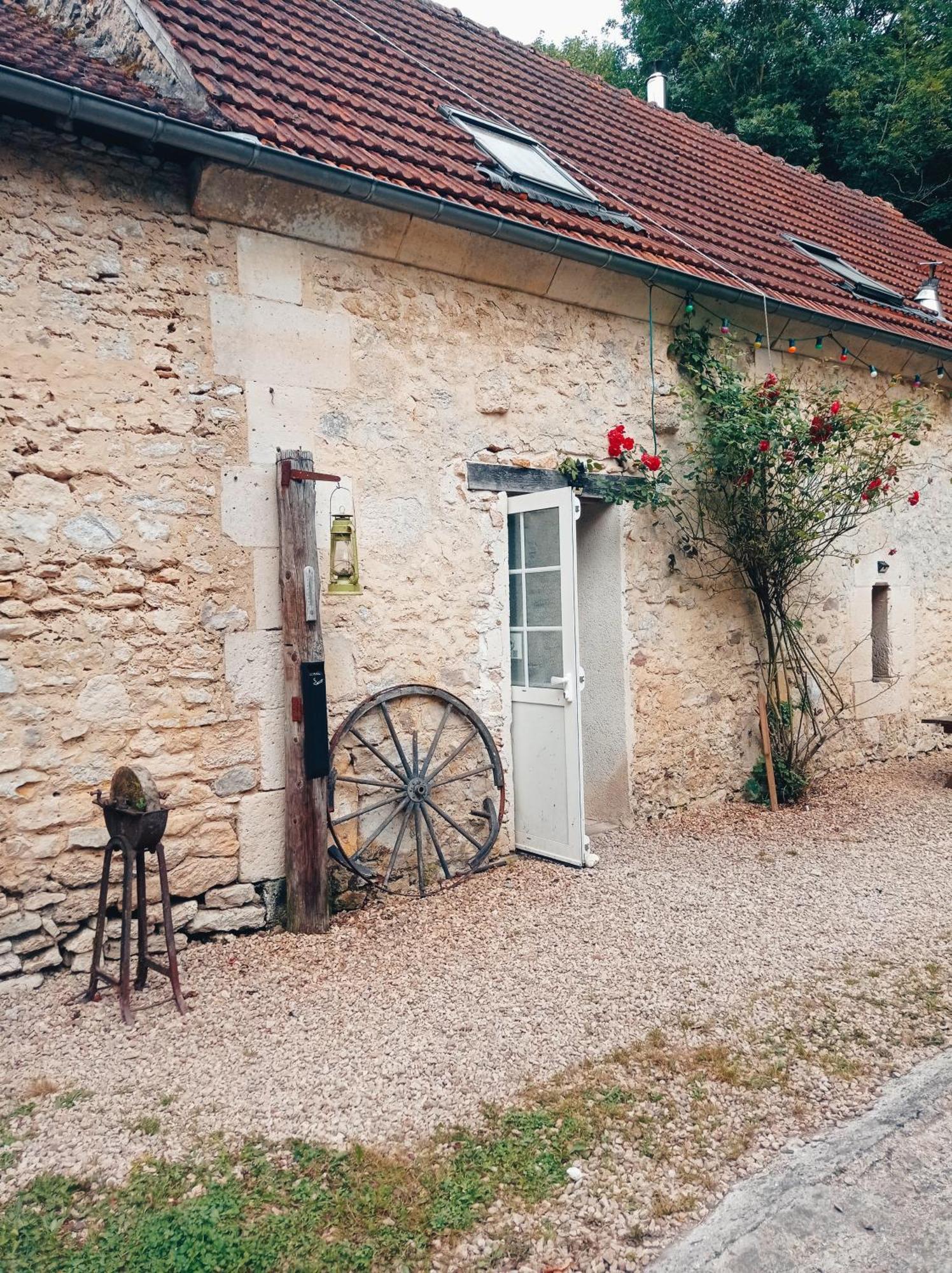 皮埃尔丰Chez Tombivouac别墅 外观 照片